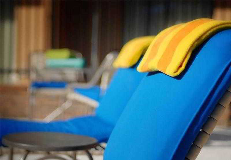 Courtyard By Marriott Dallas Richardson At Spring Valley Экстерьер фото